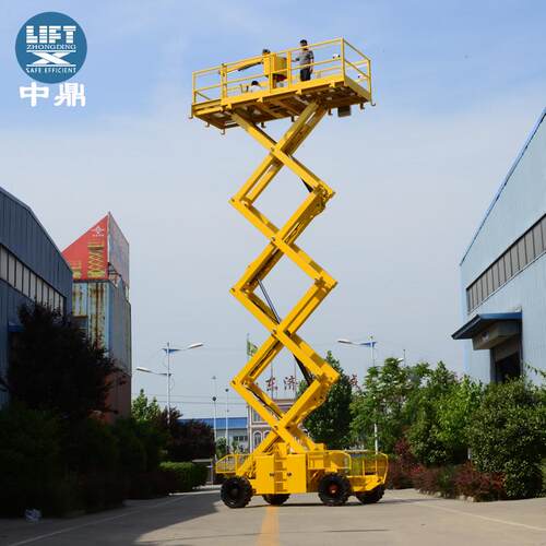 越野轮剪叉式高空作业车大型柴油移动升降平台自行走剪叉升降机