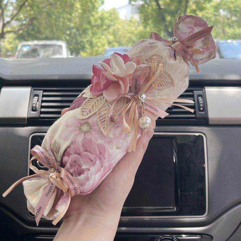 汽车香包摆件车内糖果造型漂亮装饰香薰竹炭包除异味家居衣柜香袋