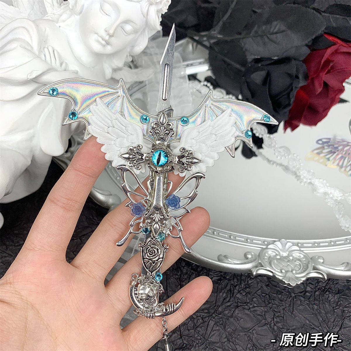 甜酷哥特高颜值超美INS开箱小刀图片