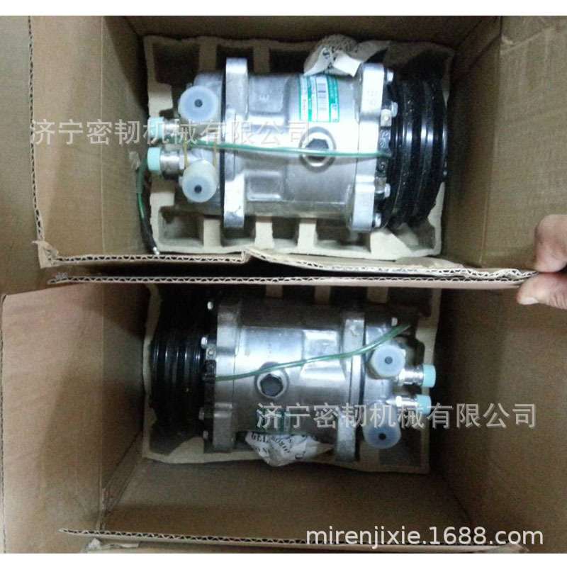 推土机全车配件SD26/DH17压缩机114U-58-10000
