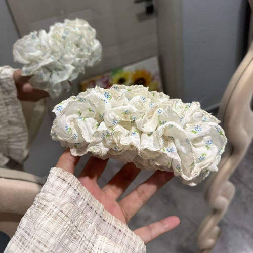 韩系温柔褶皱网纱泡泡香蕉夹