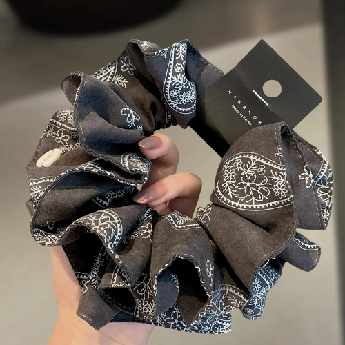 腰果花发圈-咖色高级感褶皱复古