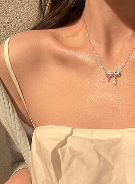 蝴蝶结满钻轻奢百搭锁骨链