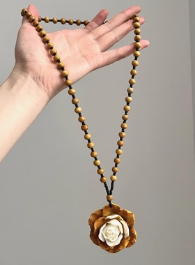 Vintage古着 Longan incense carved flowers项链