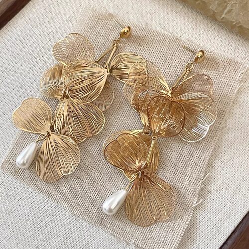 Vintage古着 Apricot leaf tassels耳饰