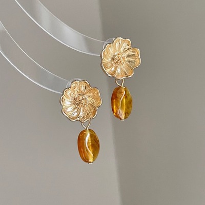 Vintage古着 Amber Camellia Song耳饰