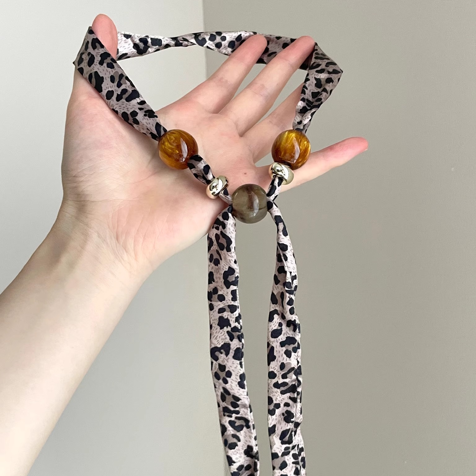 Vintage古着 Leopard silk scarf beads丝巾