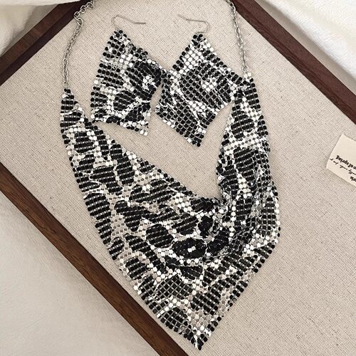 Vintage古着 Snake pattern triangle scarf套装