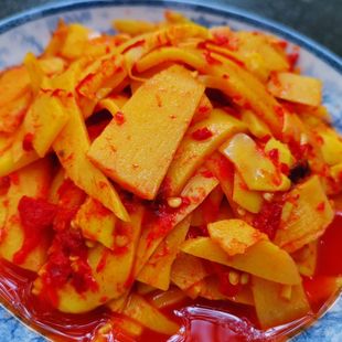 酸辣黄笋傣味酸笋德宏特产臭笋酸笋酸辣笋酸笋片嫩笋片酸笋子