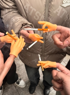 迷你烟托指套夹烟支架防黄手指