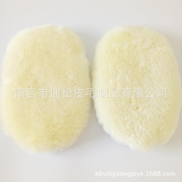 销售加厚羊毛擦车手套皮毛一体清洁手套三明治网布分夹指透气手套
