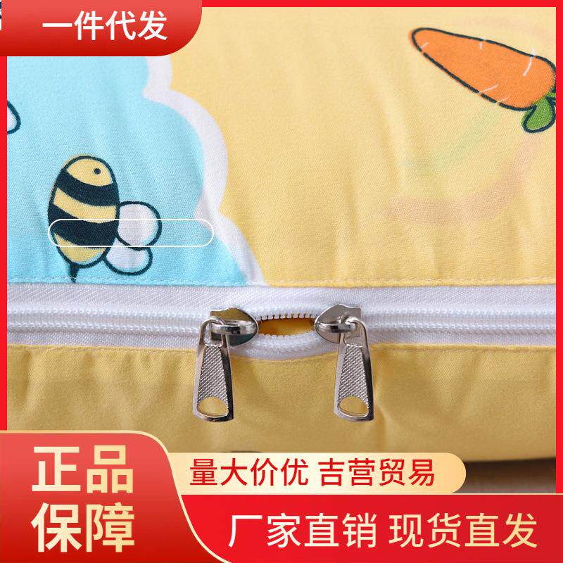V45O两用抱枕被子折叠靠垫被沙发靠枕坐垫靠背汽车午睡空调被枕头