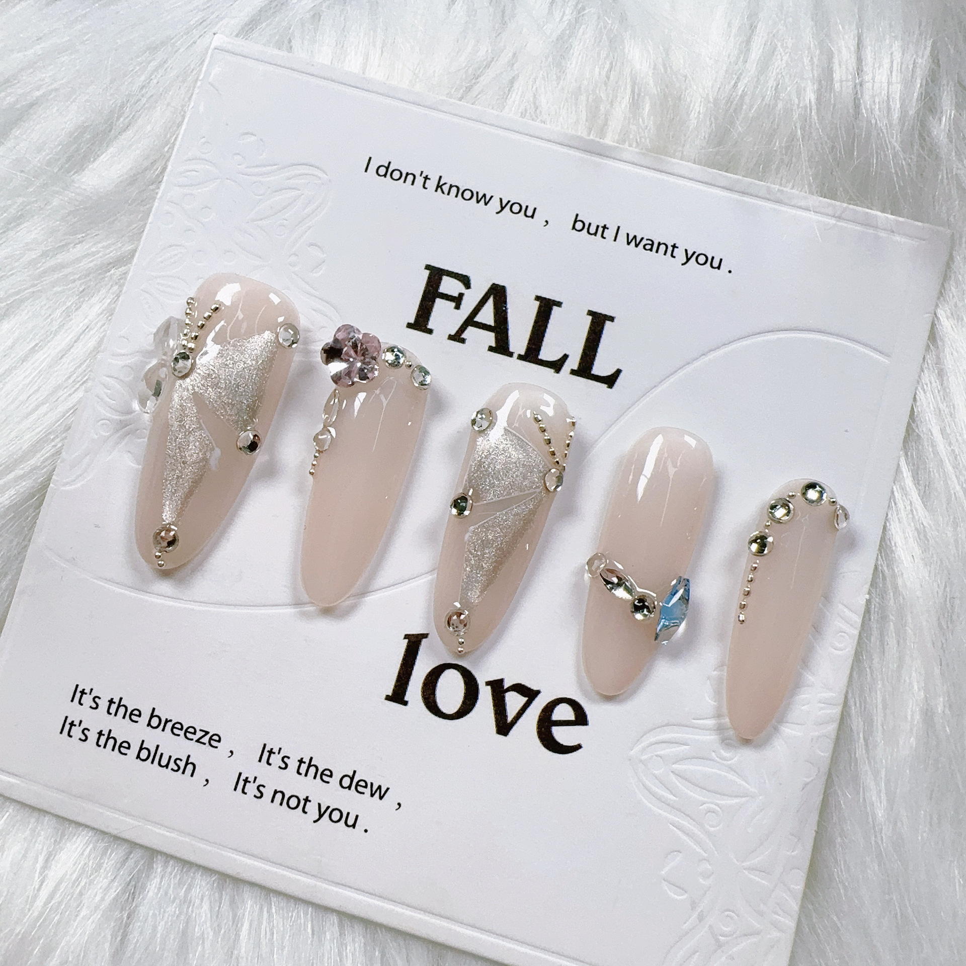 猫眼银金穿戴甲比翼蝶手绘堆钻花瓣K9爆闪美甲甲片高档气质长尖款