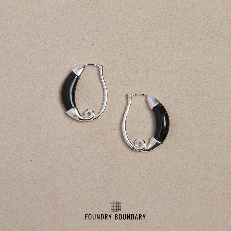 FOUNDRYBOUNDARY黑树化石耳环