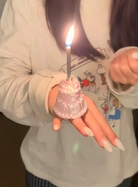 ins风蜡烛蛋糕戒指拍照出片