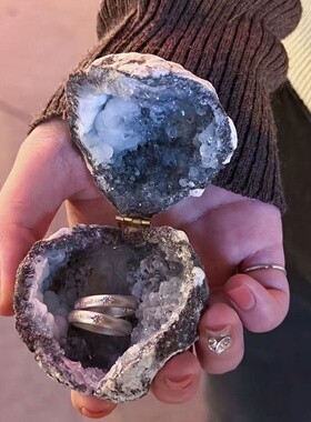 高级感手工晶洞水晶戒指盒送女友