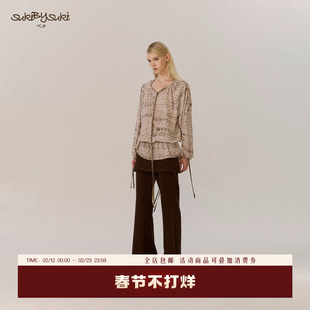 SukiBySuki 烟棕色波点雪纺露背抽绳V领衬衫| CutOut Back Blouse