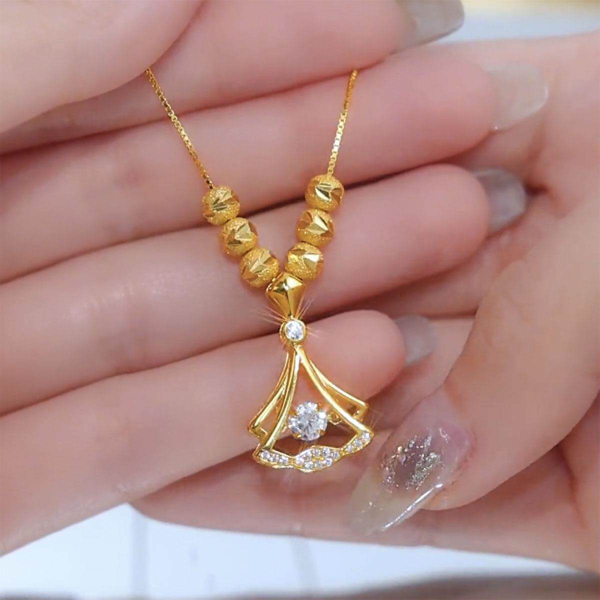 心动银杏叶锁骨炼钛钢轻奢项炼女款防过敏不掉色网红百搭脖炼