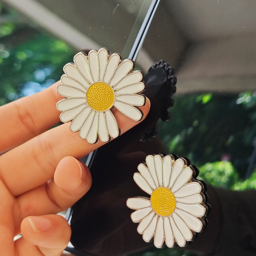 权志龙GD小雏菊3D立体车贴
