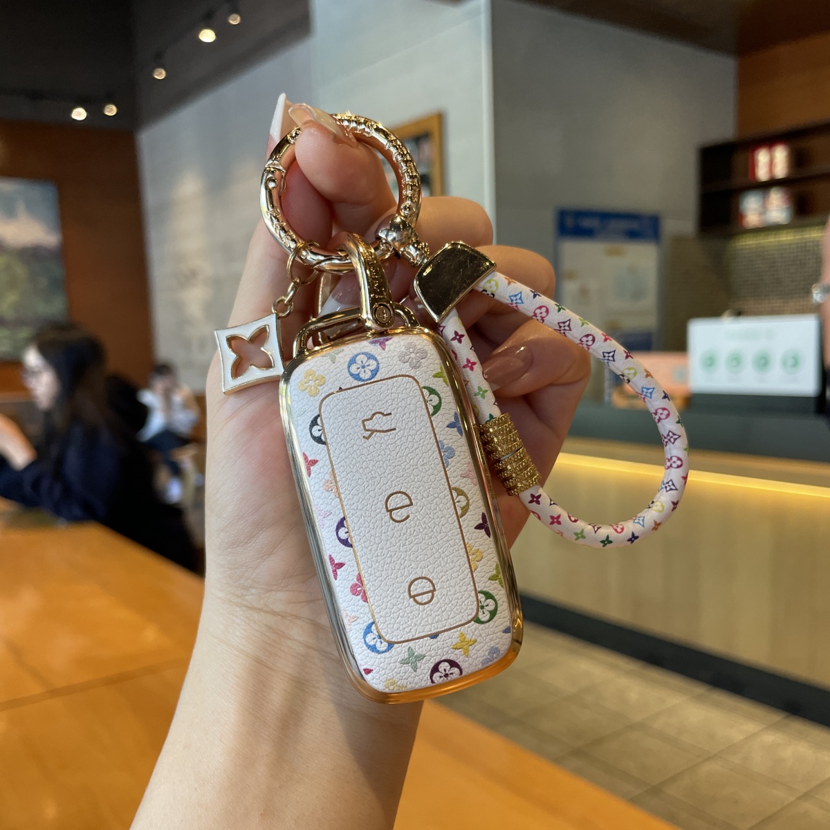 适用吉利银河l6钥匙套2025新款星舰A7/l7/e5星耀8壳emi包e8扣女m9