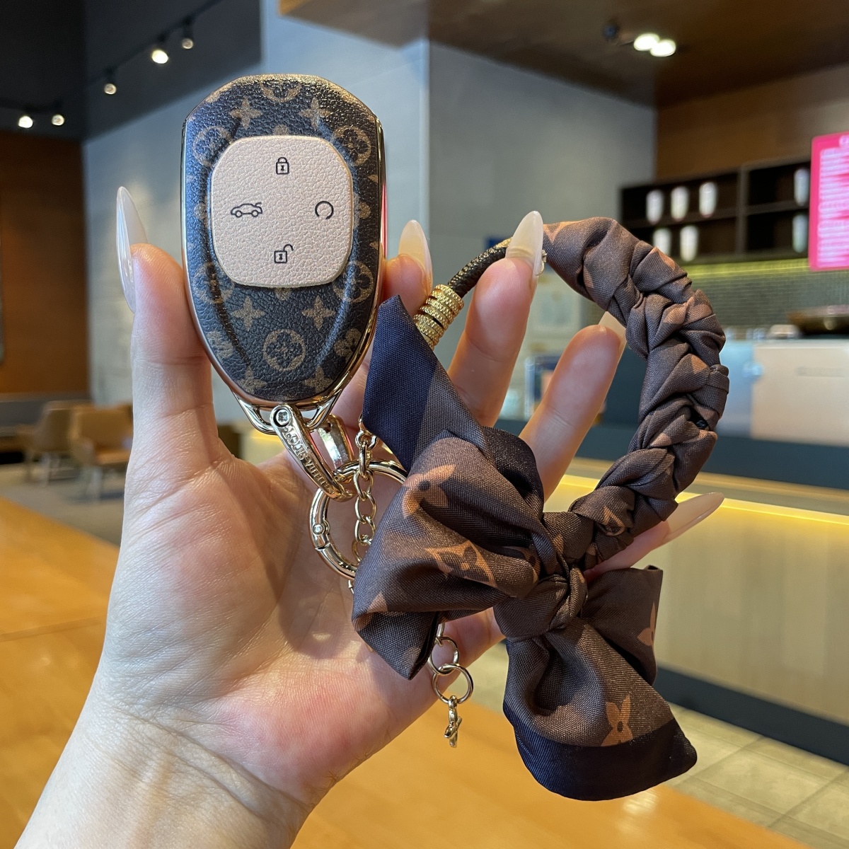 广汽传祺影豹钥匙套es9影速gs3传奇j16车j15影酷gs8壳m8女士扣包