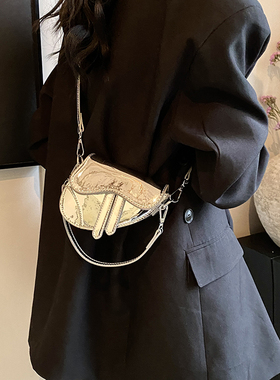 高级感时尚亮面马鞍包包女2025新款精致mini手提百搭洋气斜跨小包