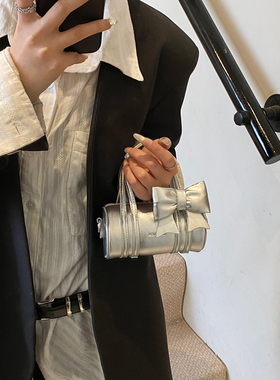 新款超火精致mini小圆筒包女高级感轻奢小众斜挎包单肩包口红包潮