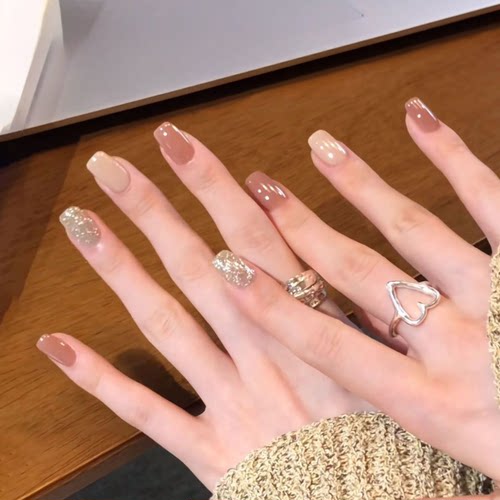 温柔奶咖纯手工短甲穿戴甲显白