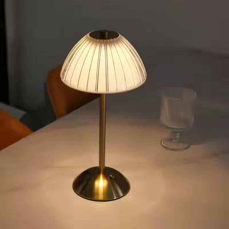 轻奢创意复古欧式酒吧三色台灯充电餐桌灯卧室氛围南瓜水晶小夜灯