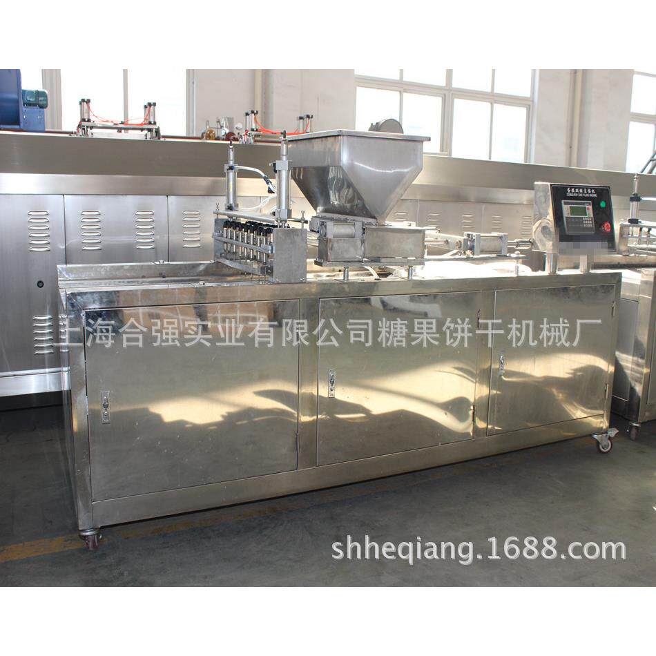新品款蛋黄派成型机 蛋糕注馅机器 磨堡蛋糕成套生产线 食品机械