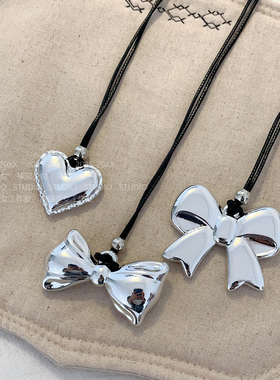 捧猫家~韩系银色蝴蝶结爱心项链