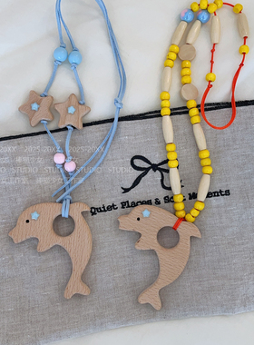 捧猫家~木质海豚串珠项链