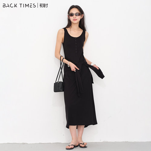 初时 BACK TIMES｜松弛感绑带假两件黑裙U领排扣修身垂感连衣裙