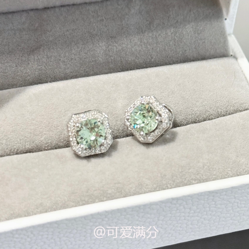 爆闪薄荷绿方糖耳钉简约轻奢气质