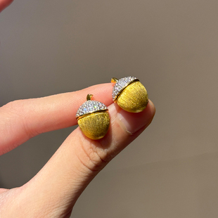 新中式 小众耳环女 金色拉丝仿镶钻松果耳钉高级感轻奢精致耳饰时尚