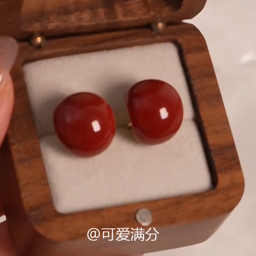 复古港风酒红色豆豆耳钉轻奢时尚
