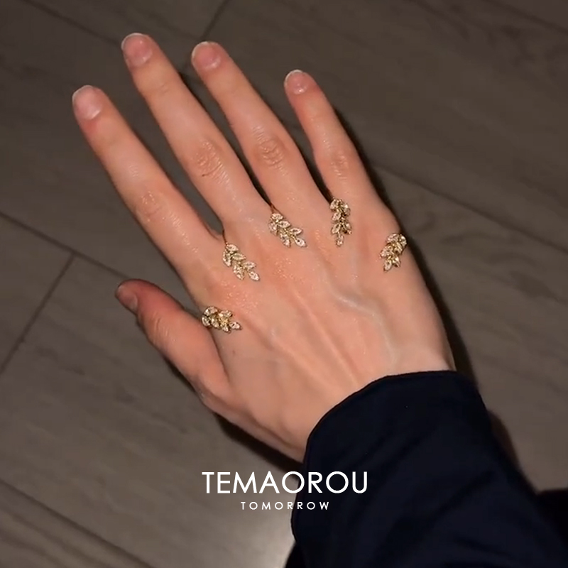 不掉色交叉五指叶子仿闪钻戒指