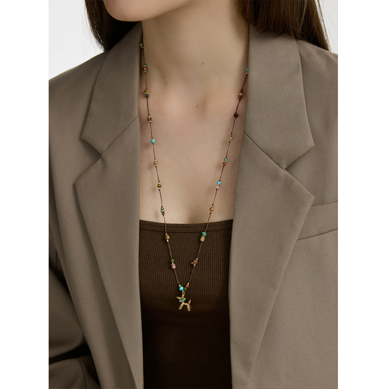 彩色串珠气球小狗编绳项链设计感