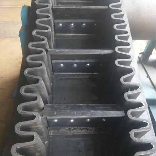 EP00聚酯织物芯输送带大倾角耐热抗静电裙边皮带