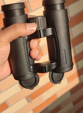 观鸟找蜂演唱会专用 调焦便携款高清高倍10x32金属屋脊镜BAK4棱镜