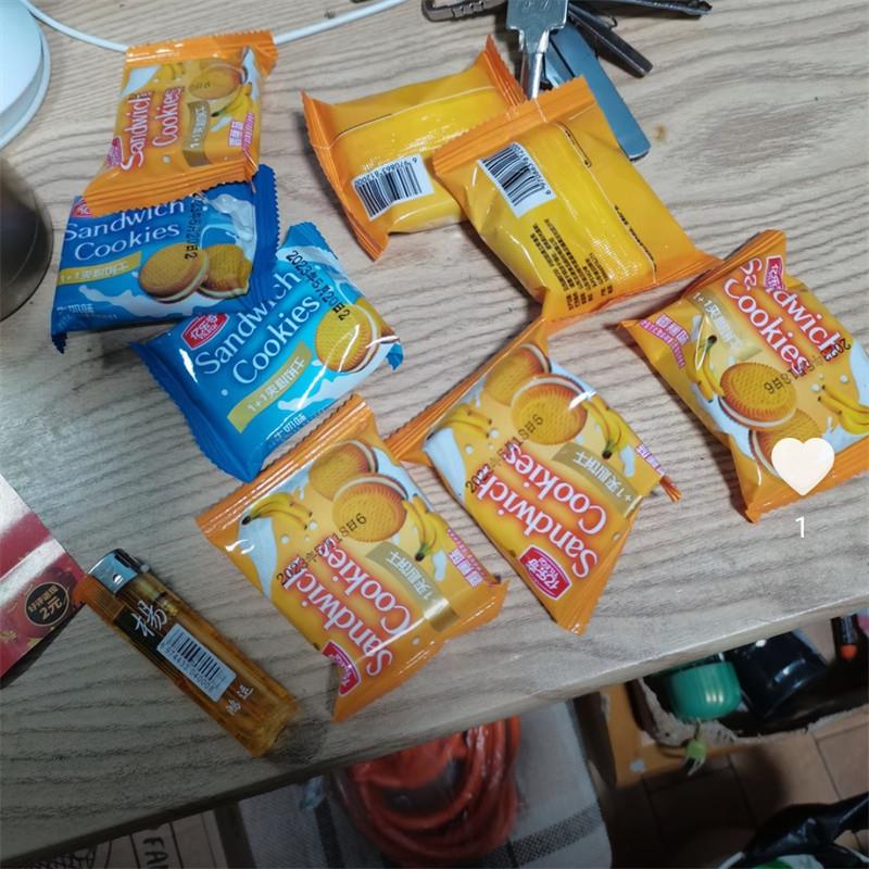 新货多口味1+1夹心饼干老