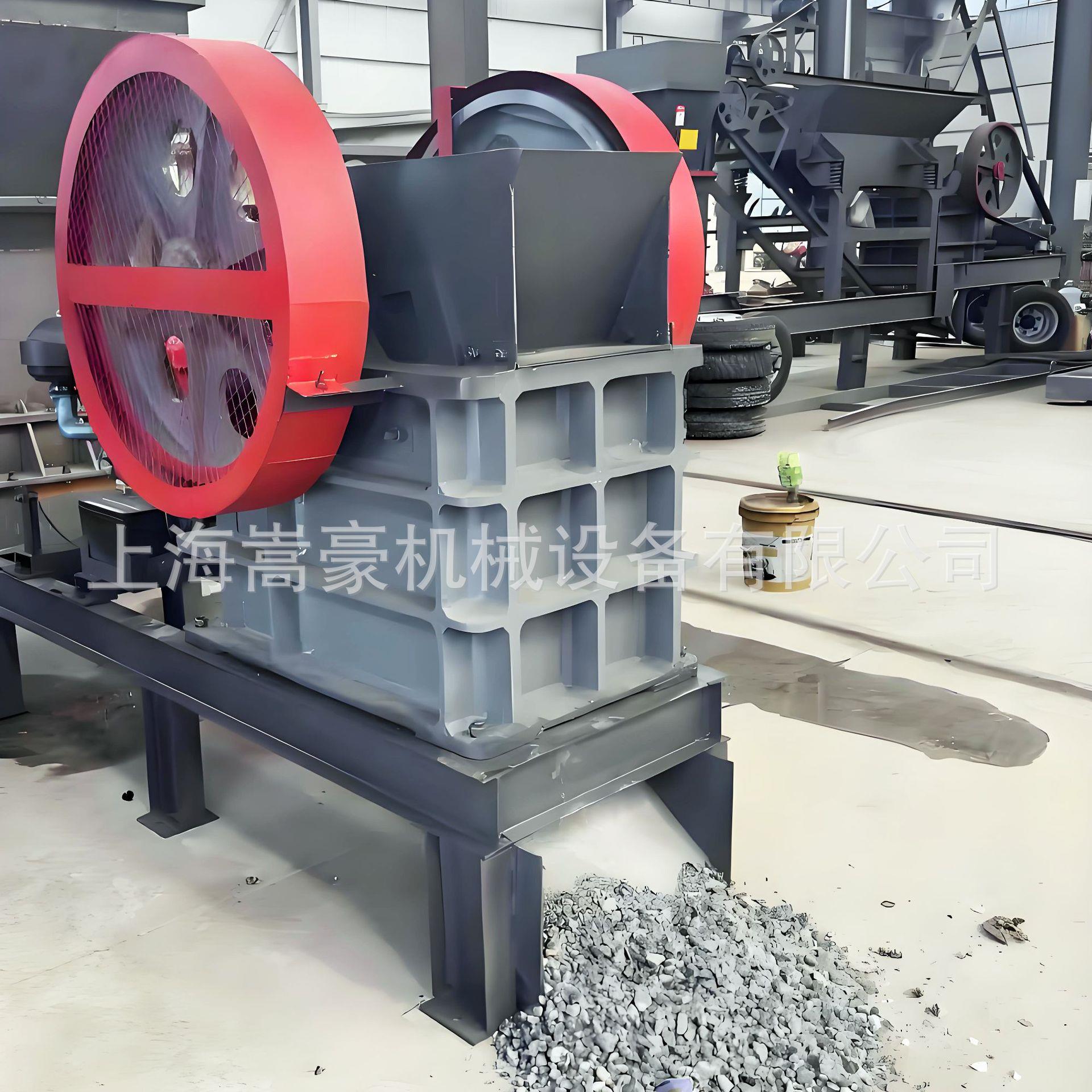 外贸爆款可移动颚式破碎机高硬物料金矿石花岗岩混凝土鄂破碎石机