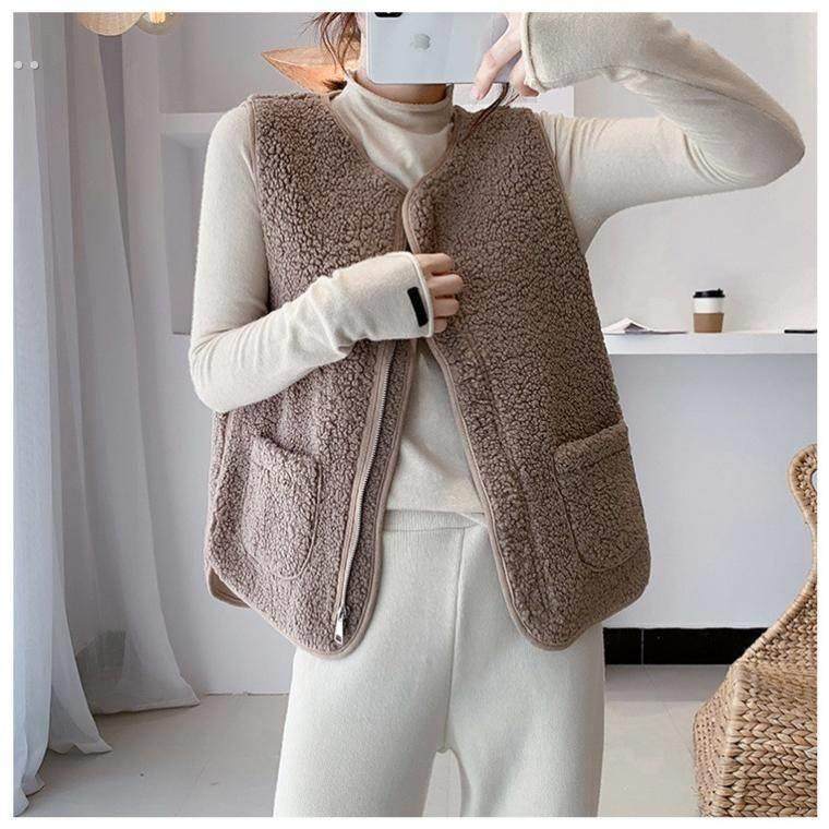 羊羔毛马甲背心女皮毛一体外搭2024秋冬新款洋气潮流时尚马夹外穿