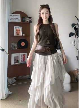 向晚意 STUDIO 春夏后背镂空辣妹纯欲背心荷叶边不对称半身裙套装