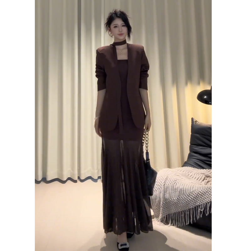 Wannvy Up 美拉德御姐风气质一字肩网纱飘带连衣裙西装外套两件套