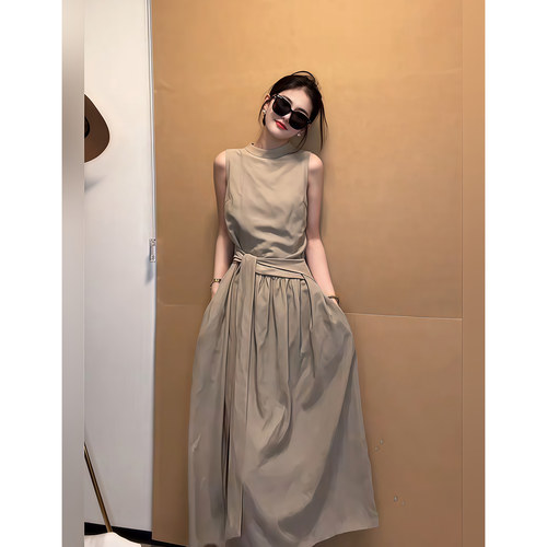 拾光里STUDIO 休闲松弛感无袖连衣裙优雅系带收腰显瘦圆领长裙子