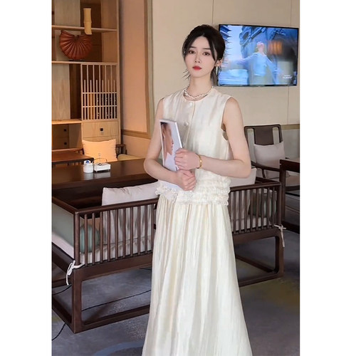 向晚意 STUDIO 无袖珠光木耳边小衫百搭高级光泽感长裙半身裙女夏