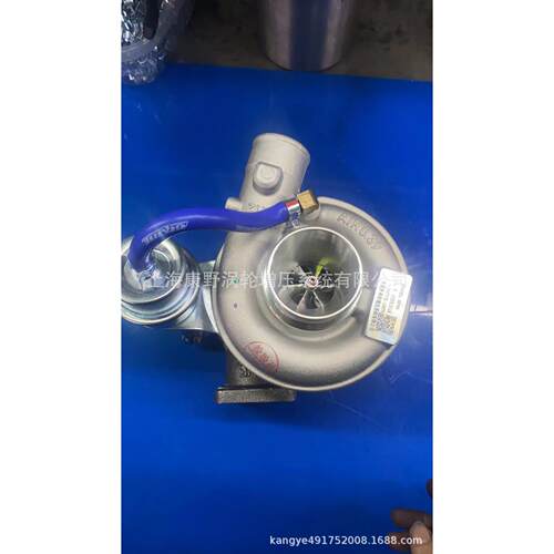 云内国5增压器D20TCIE-120078X10015721和YNF40DF7584Y100044