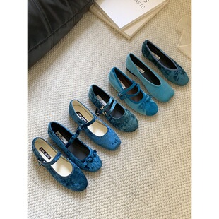 复古芭蕾单鞋女鞋2026新款法式甜美丝绒雾霾蓝圆头内增高玛丽珍鞋