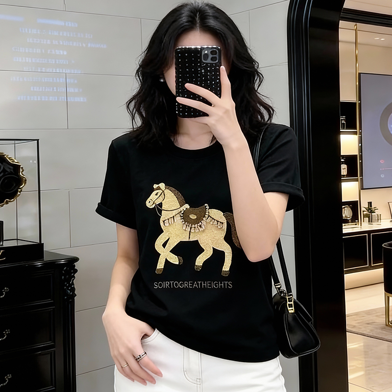 春秋本命年小马刺绣短袖T恤女小个子宽松显瘦设计感钉珠时尚上衣,女装/女士精品,大码内搭,淘宝优惠券,粉丝福利购,淘宝优惠卷